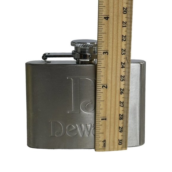 Dewar's Scotch Whiskey Stainless Steel 4 oz Pocket Flask Embossed Screw Top - Picture 9 of 10